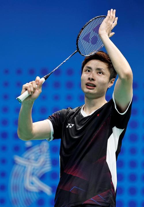 篮这俩18 篮这俩18